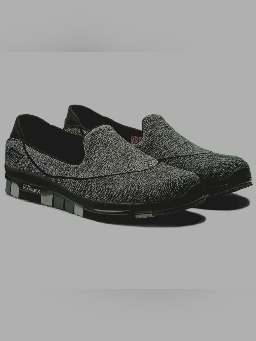 NWT - SKECHERS GO FLEX WALK 14010-BBK Coal